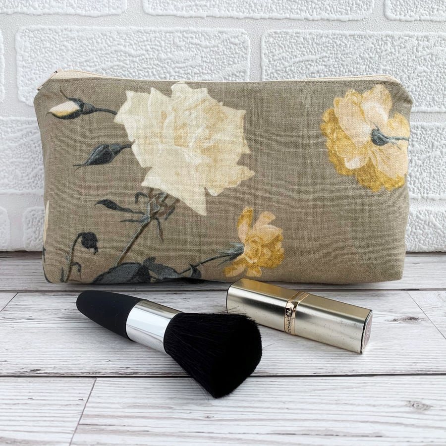 Make up bag, cosmetic bag with white and yellow roses