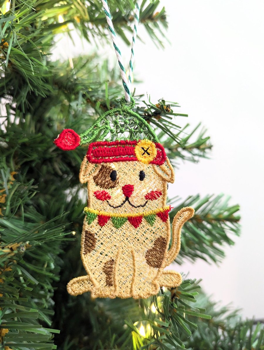 Lace Christmas Dog Ornament: Machine Embroidery Pet Decoration