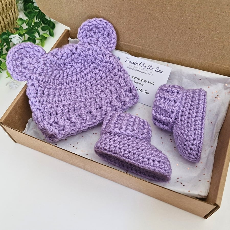 Newborn Crochet Teddy Hat and Booties Gift Set in Wisteria 