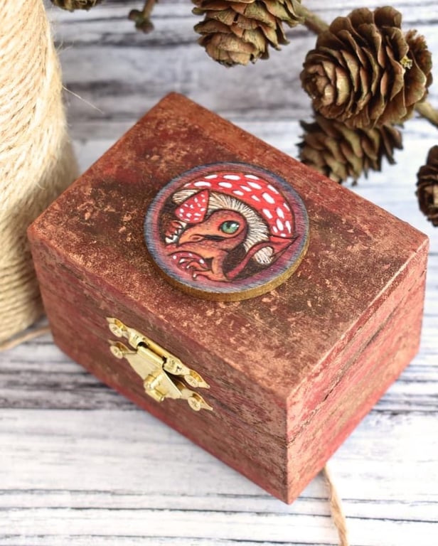The toadstool dragon. Tiny pyrography box. Original art.
