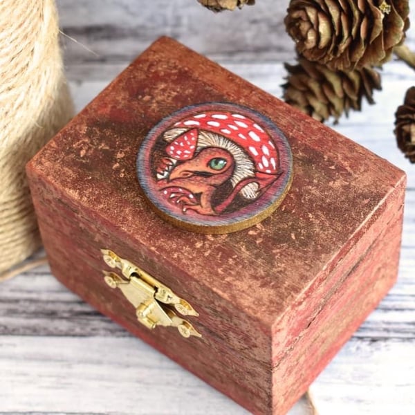 The toadstool dragon. Tiny pyrography box. Original art.
