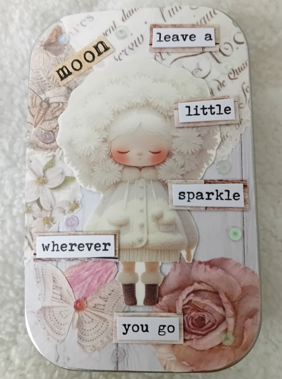 "Leave a Little Spaekle" Tin library