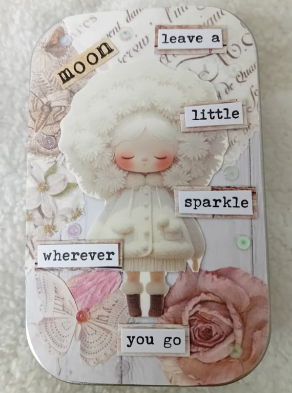 "Leave a Little Spaekle" Tin library