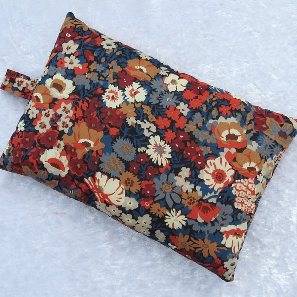 Palm rest, wrist support, Liberty Tana Lawn