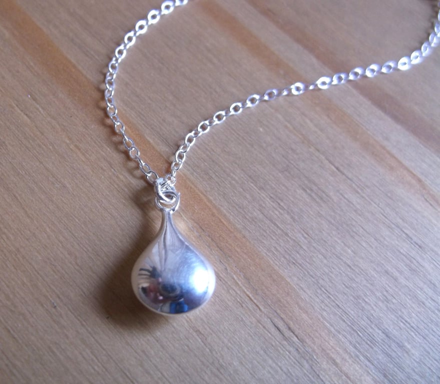 Sterling Silver Teardrop Pendant
