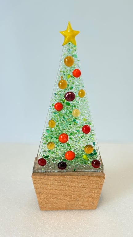 Fused glass free standing Christmas tree 