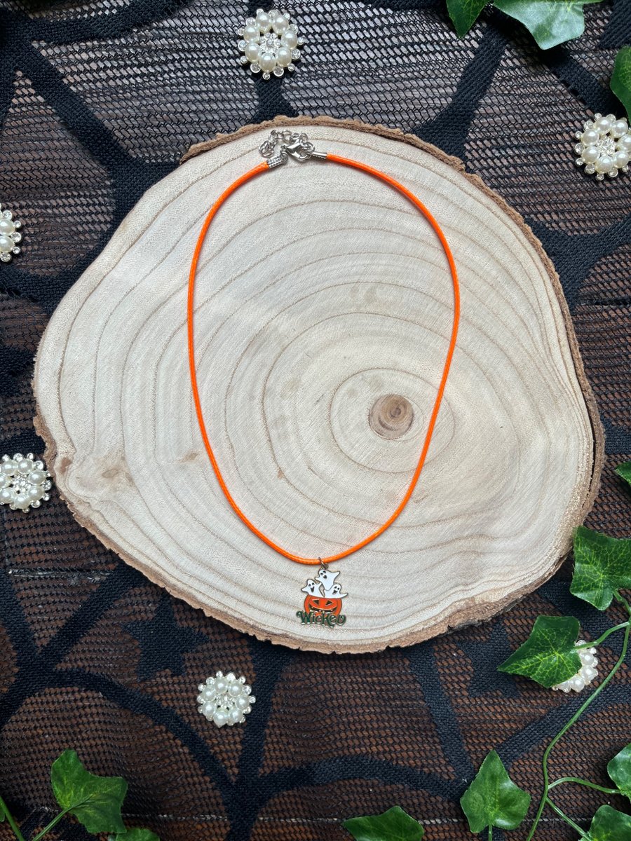 Halloween necklace 