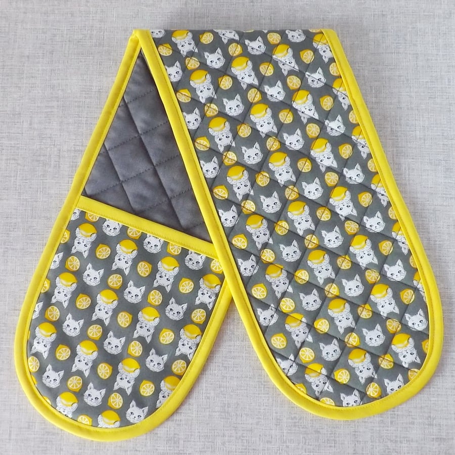 Oven Gloves, cat oven gloves, lemons