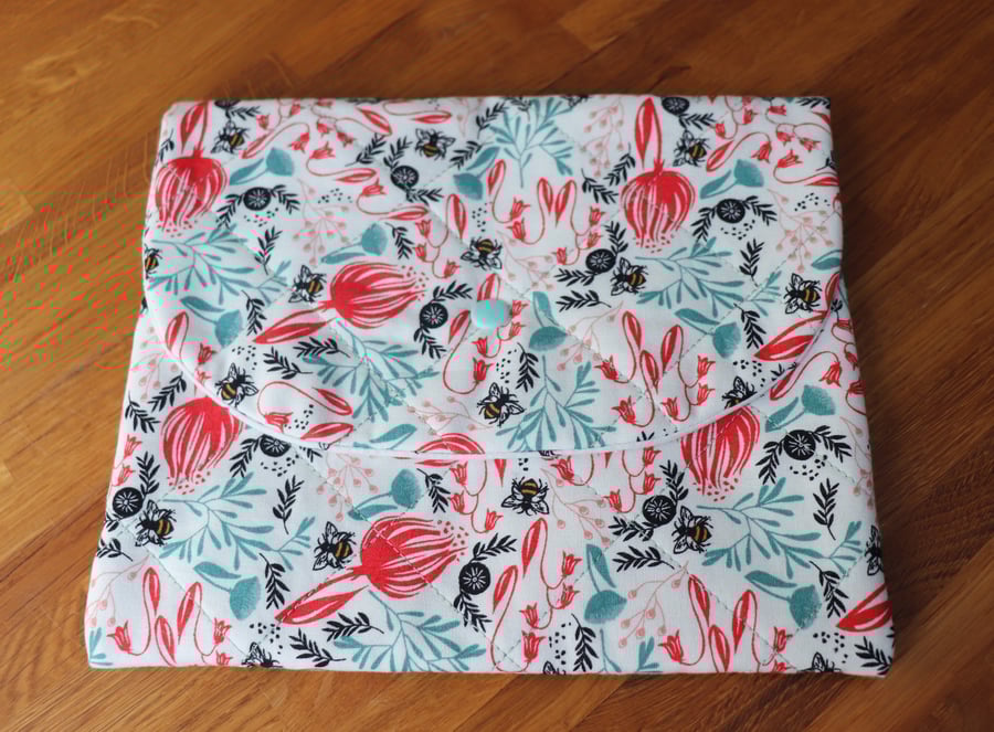Quilted Pouch Honey Bees.