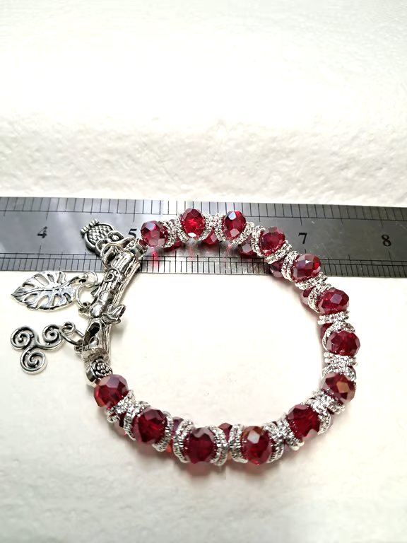 Stretch Red Rondelle Chevron Charm Bracelet 