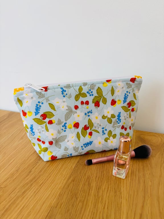 Make up bag, small toiletry bag, water resistant lining, blue floral pattern