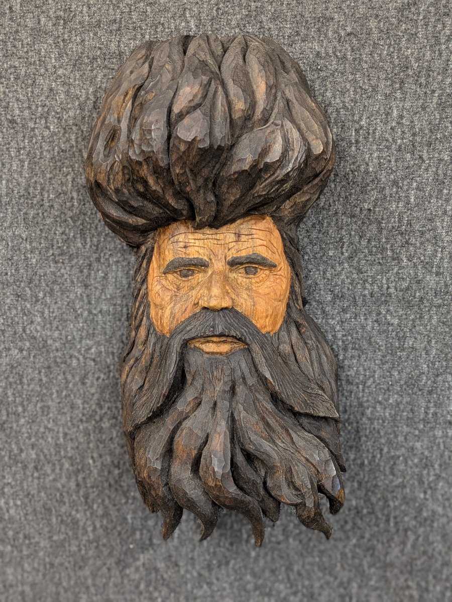 Captain black beard wooden sculpture 