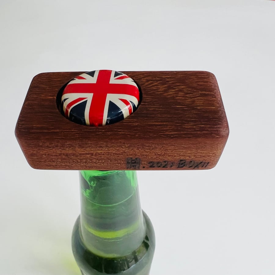 Wooden bottle opener, HMH 2021 BOXII (12), 6.5cm