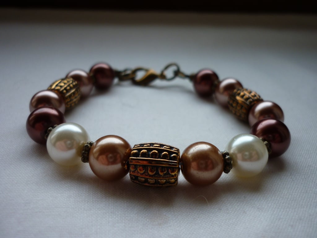 CINNAMON, OLD GOLD, WARM GOLD AND IVORY BRACELET.  753