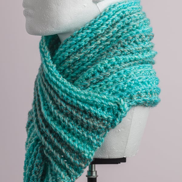 Neckwarmer snood cowl scarf crochet vegan handmade accessory unisex