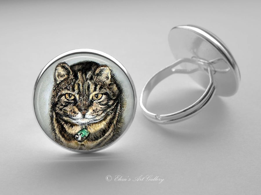 Silver Plated Tabby Cat Art Glass Cabochon Ring