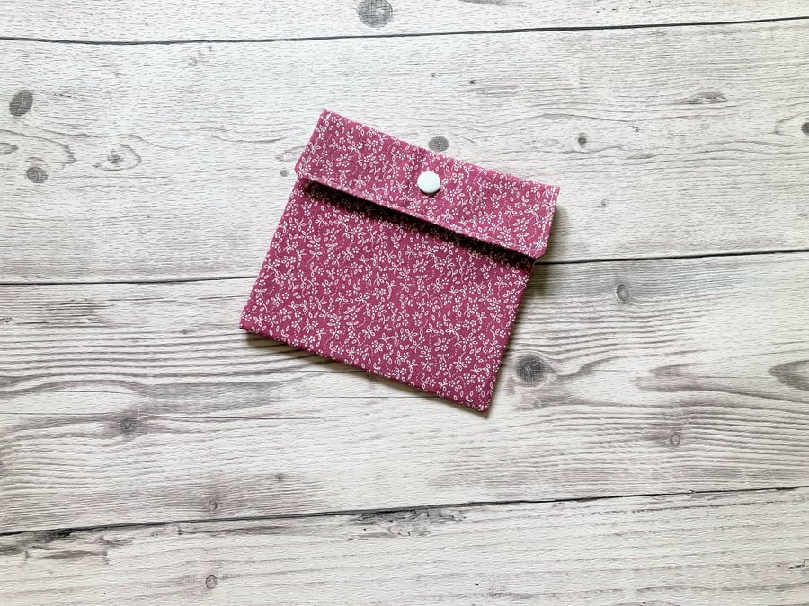 Discreet sanitary pouch. Feminine products holder. Ditsy floral pink.
