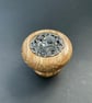 Spalted beech hardwood pot pourri with pewter lid and bag of dried lavender - Image 4