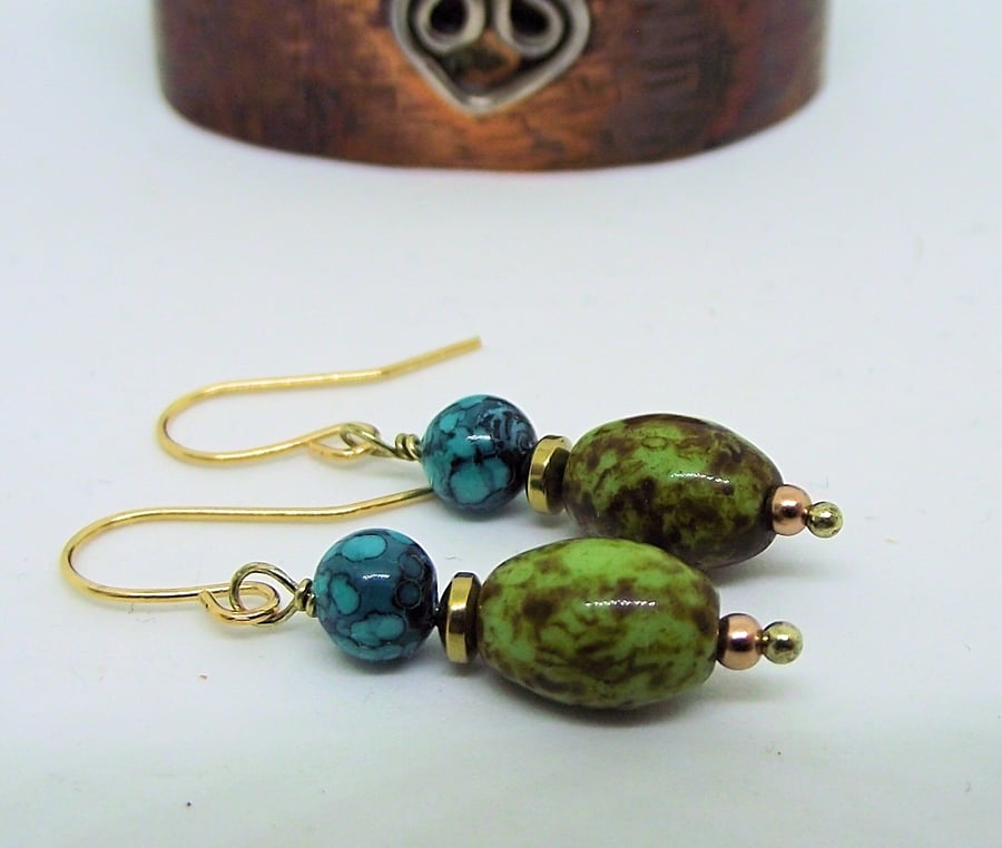 Earrings faux agate turquoise green glass gold vintage