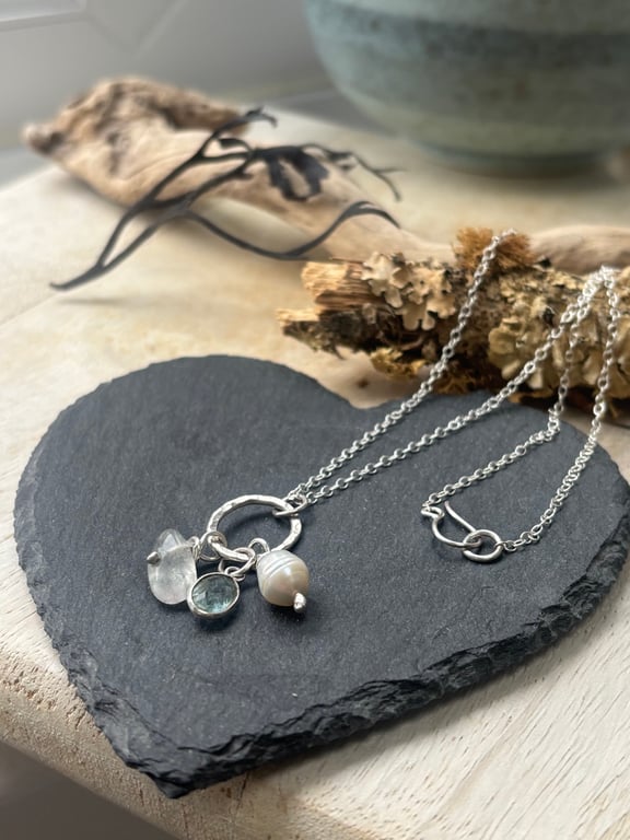 Aquamarine and pearl silver necklace 