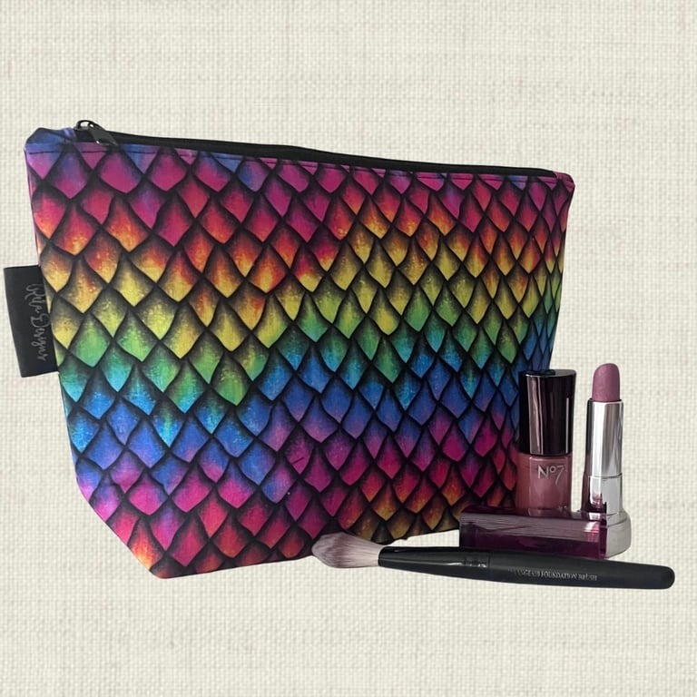 Makeup bags colourful dragon scales 