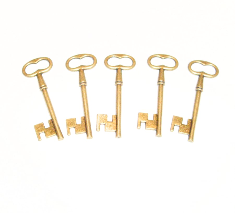5 x Large Bronze Tone Key Charms