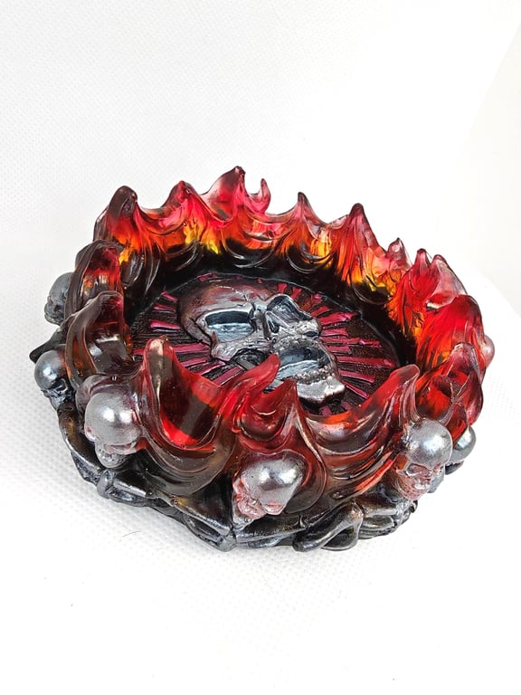 Gothic Skull Ashtray: Handmade Resin Tray with Flames & Skeletons