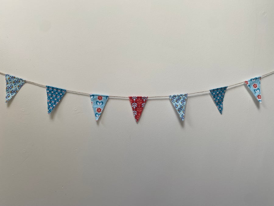 Mini Seventies Bunting (699)