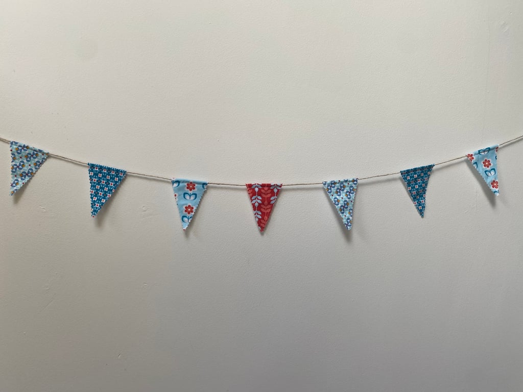 Mini Seventies Bunting (699)