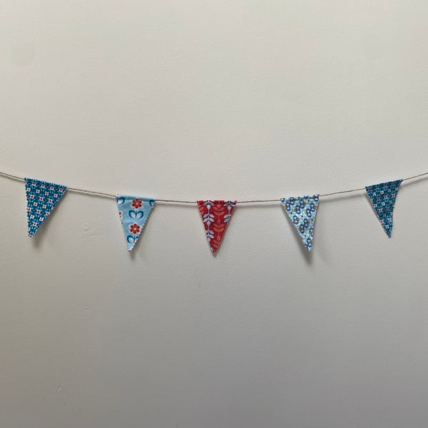 Mini Seventies Bunting (699)