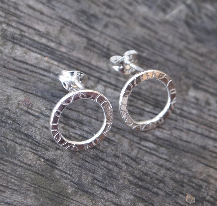 Sterling silver textured ring stud earrings