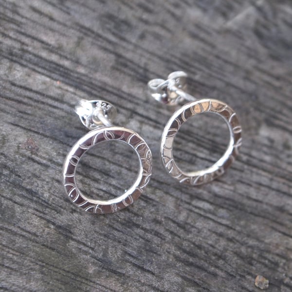 Sterling silver textured ring stud earrings