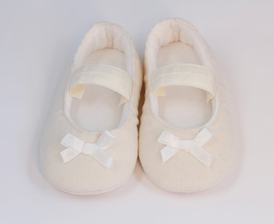 Baby girls ballet shoes, baby bally pumps, baby shoes, christening shoes.