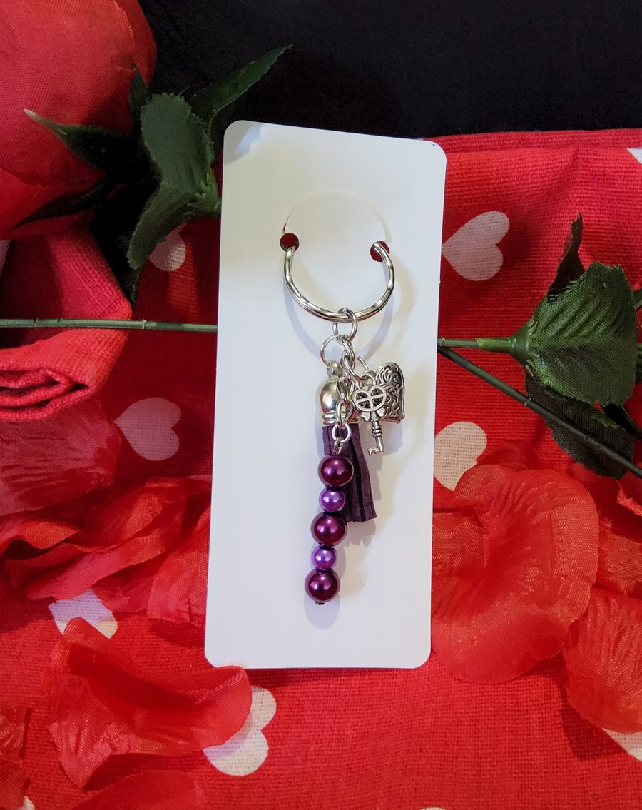 Valentines Beaded Keychain - Heart and Key