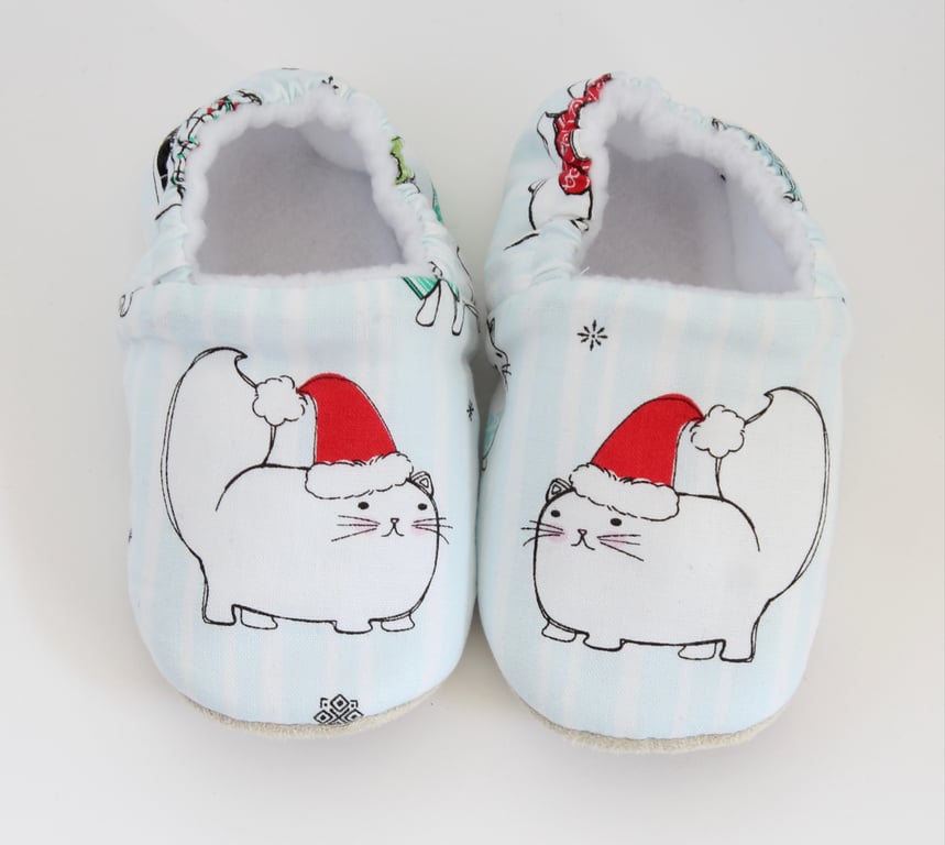6-9 months baby shoes, baby slippers, Christmas slippers. Indoor shoes