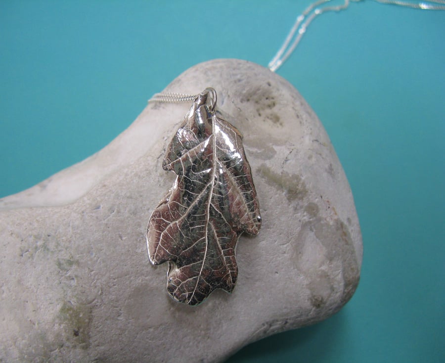Hallmarked Fine silver oak leaf necklace