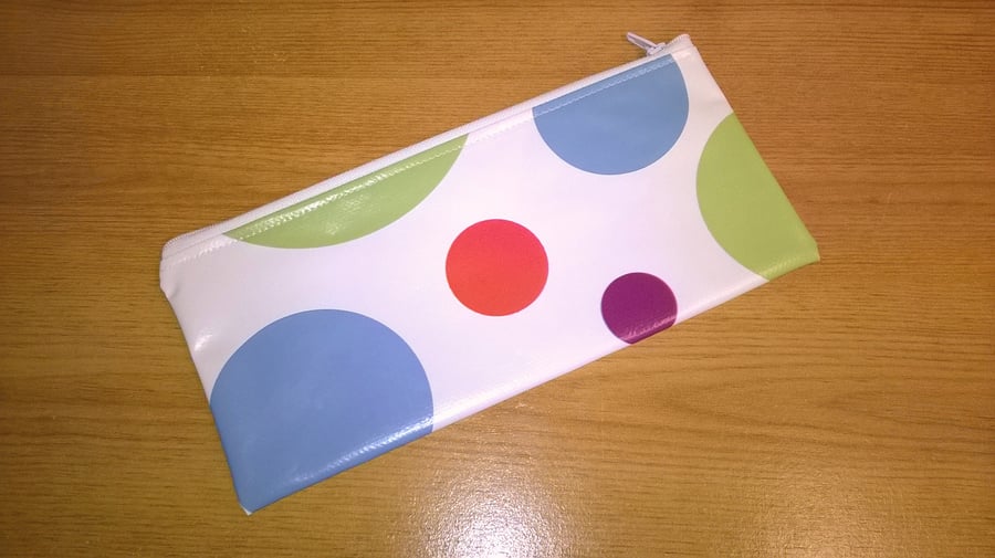 SALE - NOW 50% OFF, Pencil case, white with large bright spots, Oilcloth, 