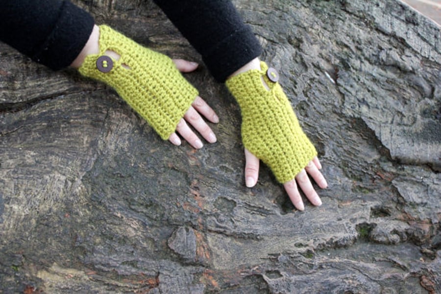 Fingerless gloves, light green mittens, hand warmers, gift guide for her