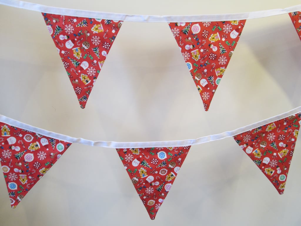Jolly Santa Bunting