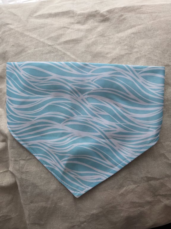 Elasticated slip-on Dog Bandana - Size L