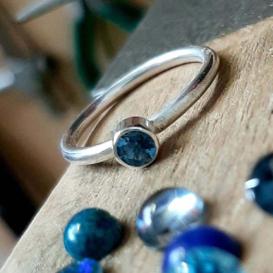 London blue topaz stone silver stacking ring