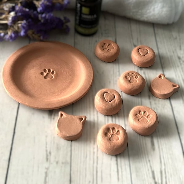Terracotta Clay Oil Diffuser Pebbles with Dish Aroma Stones: Echoes of Essence