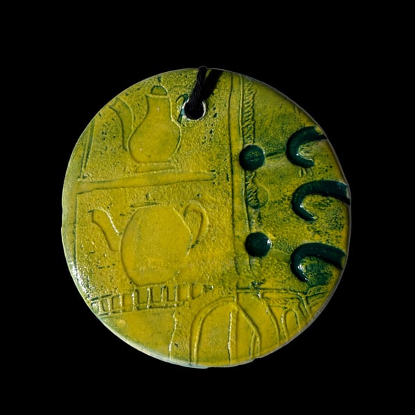 Ceramic Keepsake Wall Hanging: Yellow Teapots