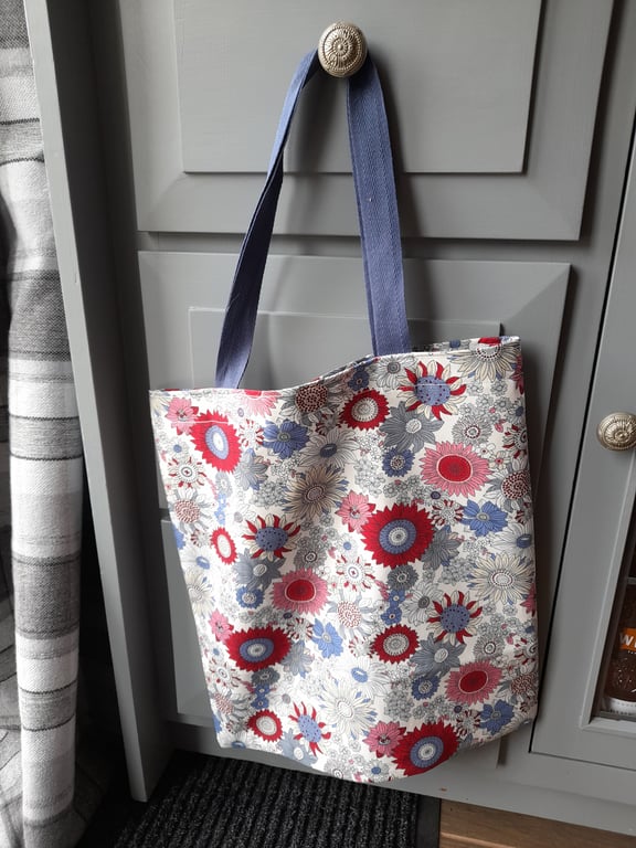 Floral Daisies Tote Bag. Blue And Red. With Free Delivery