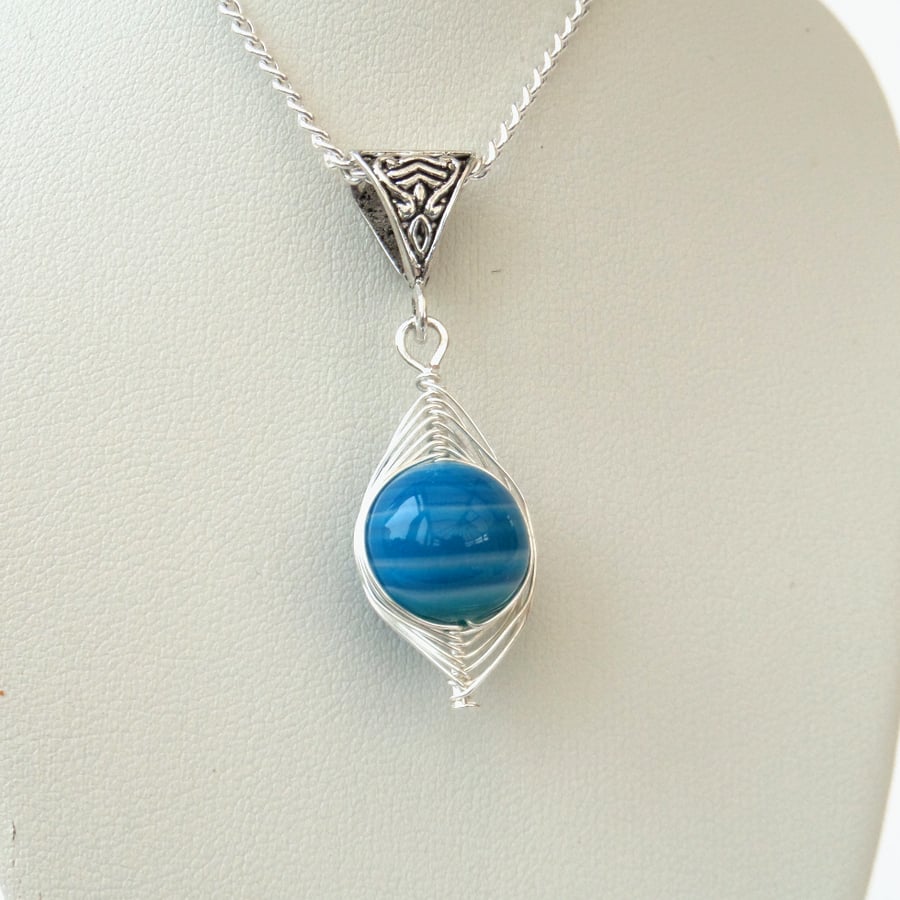 Stunning wire wrapped banded blue agate necklace