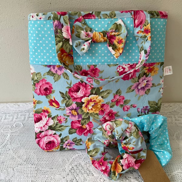 Charming Little Girls Cotton Tote Bag and Matching Scrunchies.Turquoise Roses.