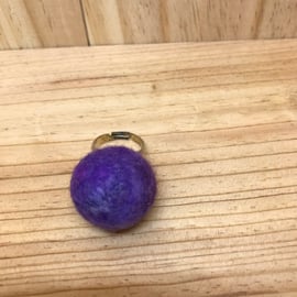  Felt Ring. (157)