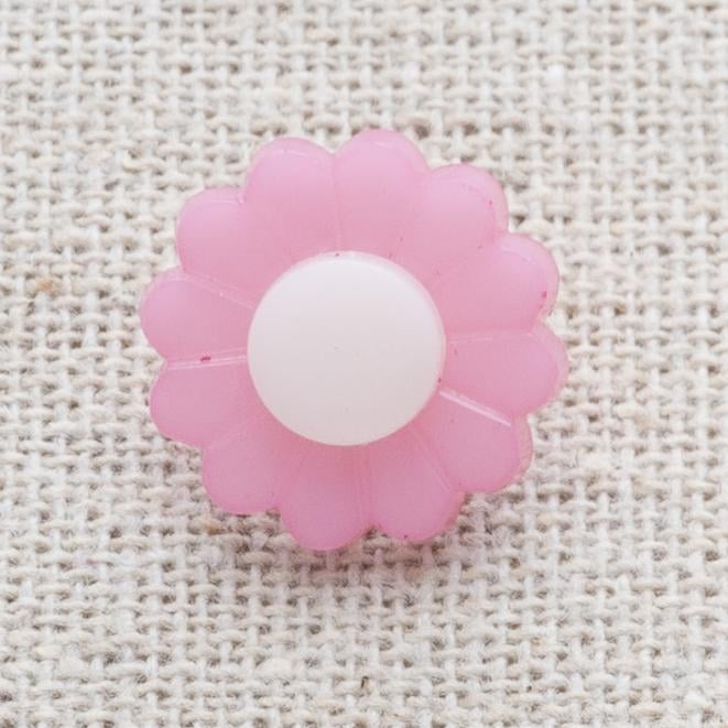Pink Daisy flower buttons for knitting and crochet 15mm