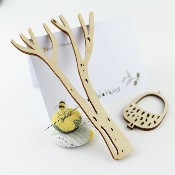 Thread Holder & Needle Minder Set