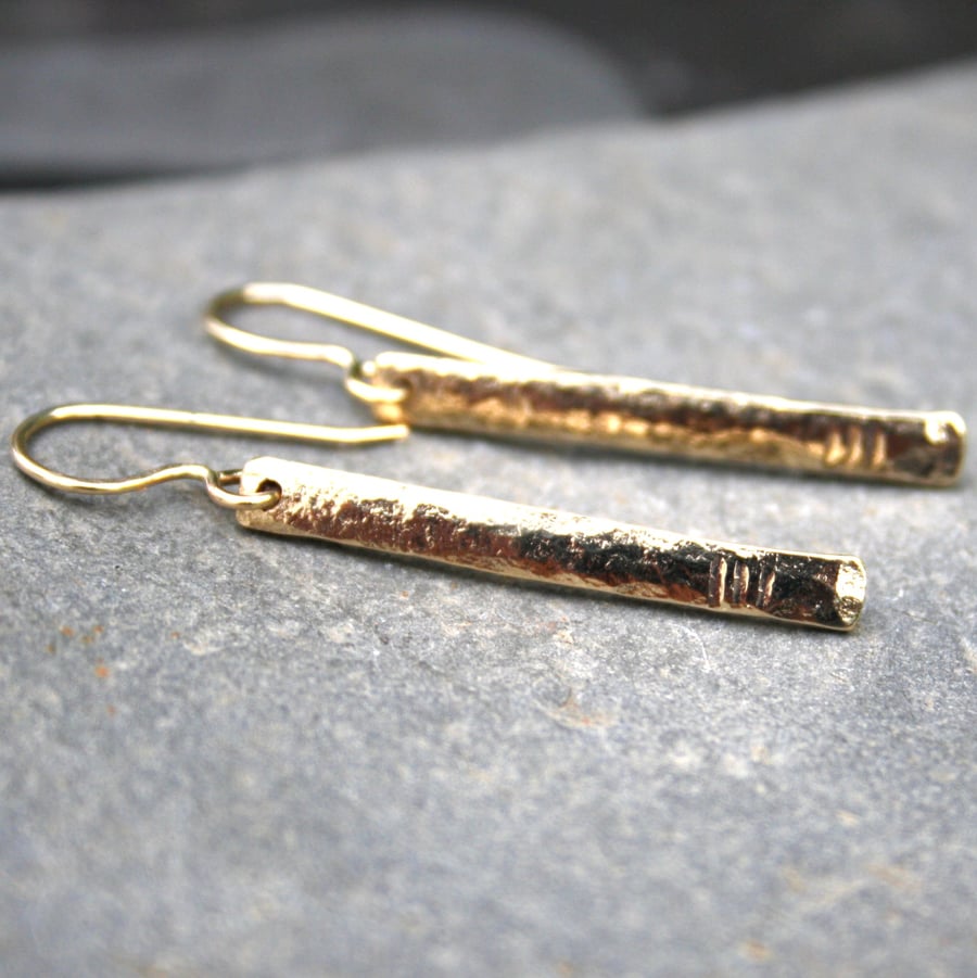 9ct gold Notched Pins dangly earrings